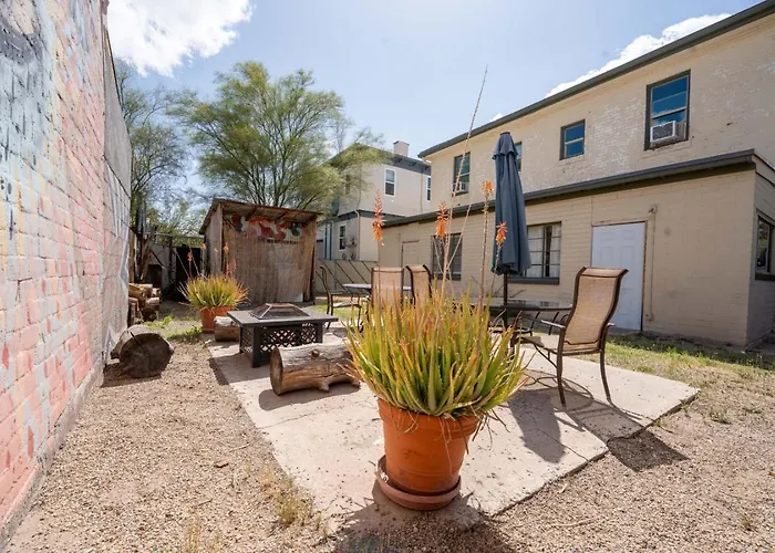 Bloom And Relax Historic 1br In Downtown