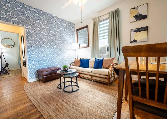 Bloom And Relax Historic 1br In Downtown Apartment *